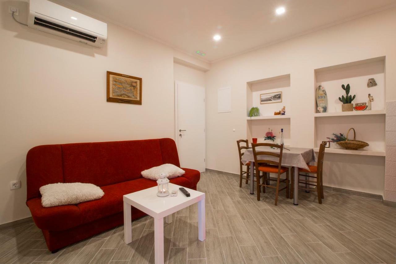 Apartments Smokva Makarska Exteriör bild